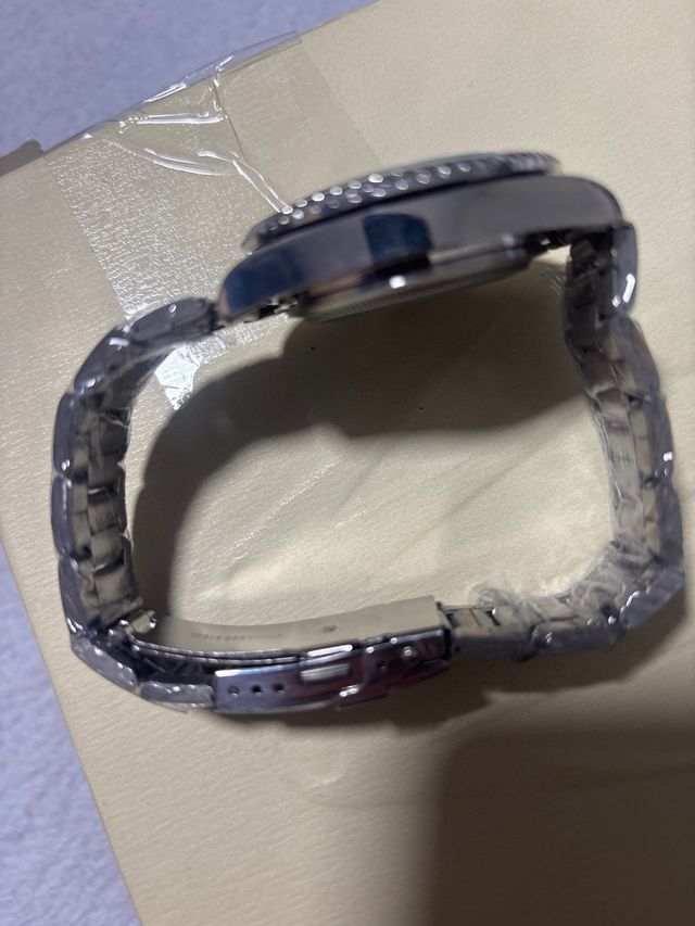 Orologio in scatola e in perfette condizioni