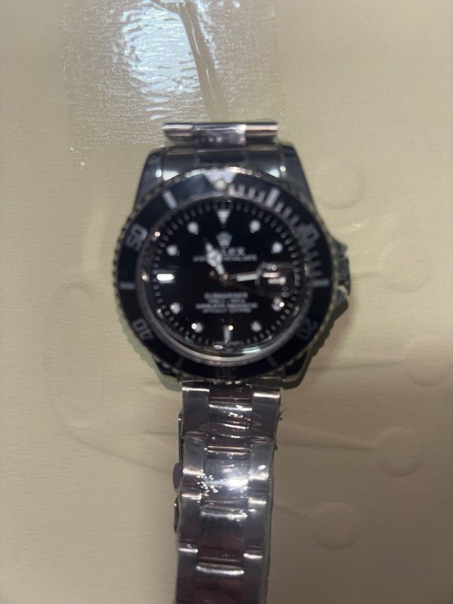 Orologio in scatola e in perfette condizioni