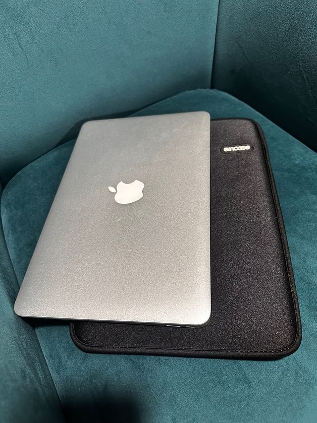 Capa protetora Incase para MacBook Air 11