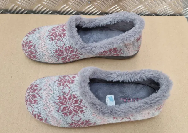 Zapatillas de estar por casa, Antea, talla 38.