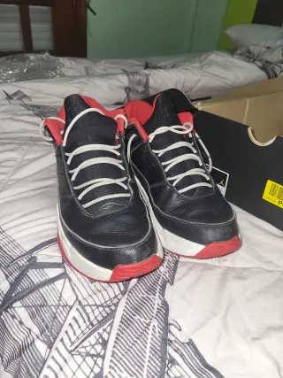 Jordan Max Aura 3 Negro/Rojo