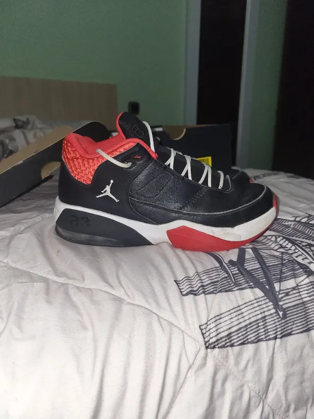 Jordan Max Aura 3 Negro/Rojo