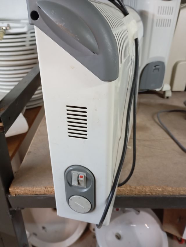 Estufa Eléctrica DeLonghi