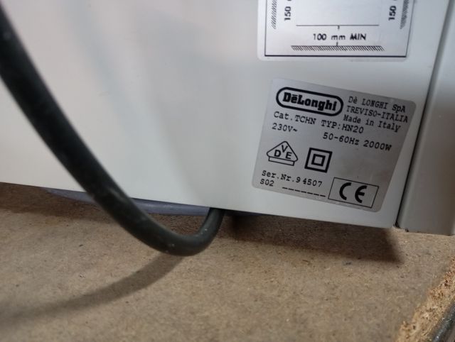 Estufa Eléctrica DeLonghi