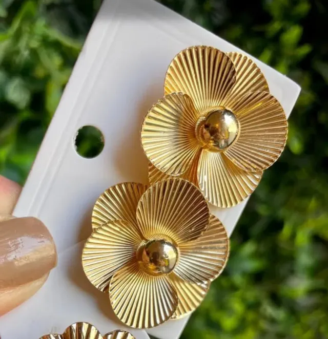 Pendientes Flor Dorados