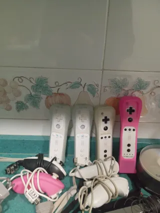 2 Consolas Nintendo Wii Blancas