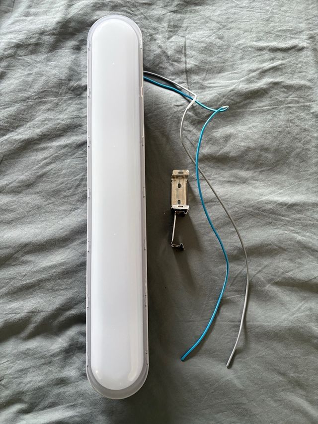 Lámpara fluorescente alargada 54cm