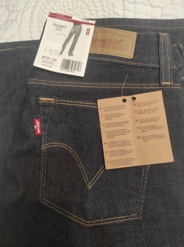Vaqueros Levi's 570 Talla W28 L34