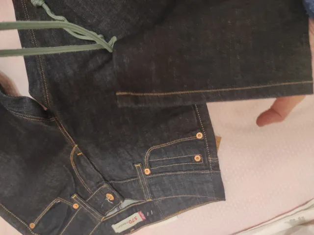 Vaqueros Levi's 570 Talla W28 L34