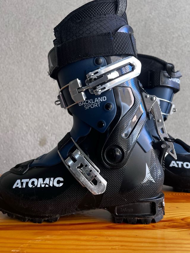 Bota de esquí de montaña Atomic