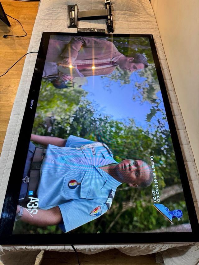 TV Sony 55 con soporte de pared