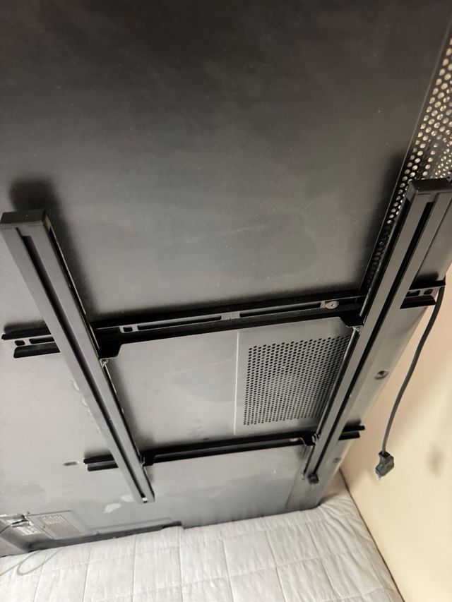 TV Sony 55 con soporte de pared