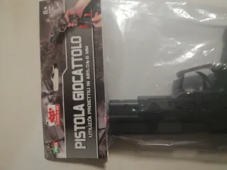 Pistola giocattolo con pallini