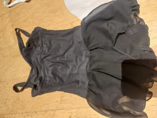 2 Maillots de Danza Negro y Blanco. Talla 6 a 10 a