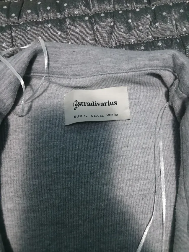 Chaqueta Stradivarius Gris Talla XL