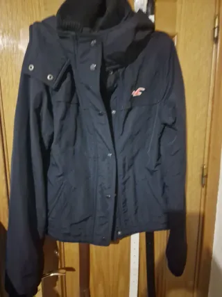 Chaqueta Hollister Talla M Negra/Azul
