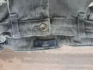 Pantalones vaqueros diferentes colores