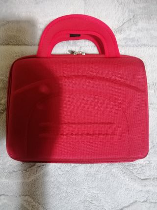 Estuche tablet + regalo