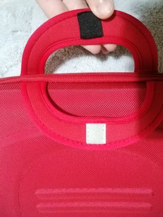 Estuche tablet + regalo