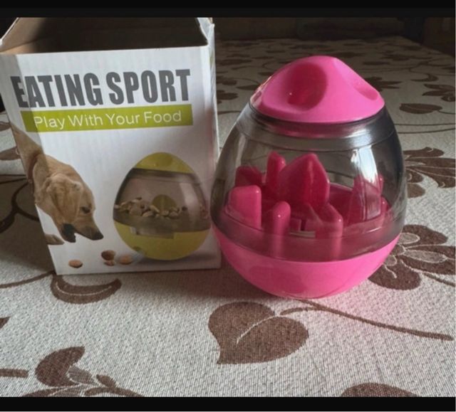 Brinquedo dispensador de comida para cães