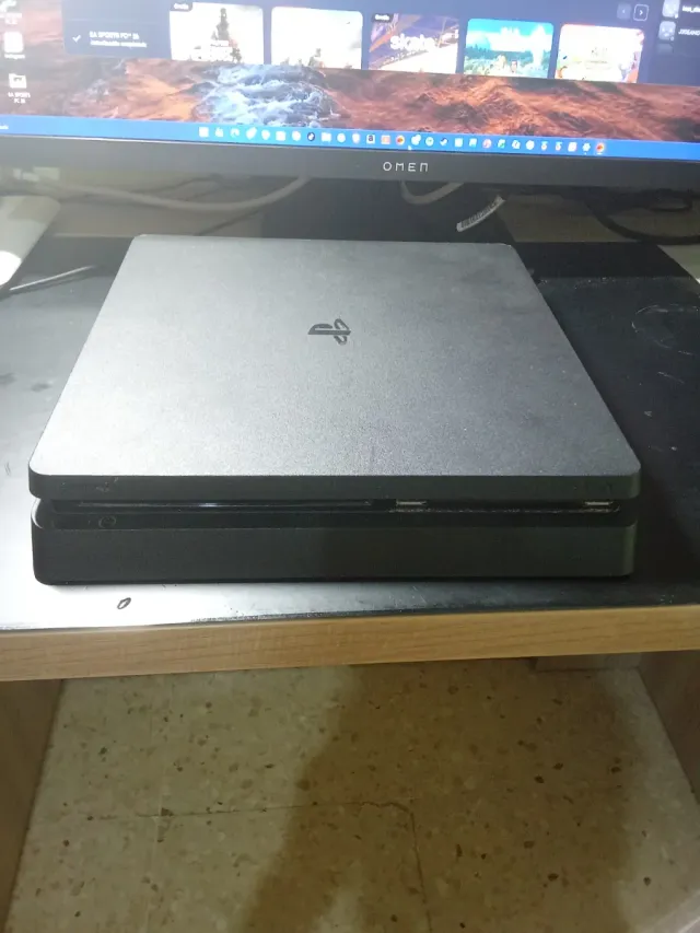 PS4 (PlayStation 4) Negra sin disco duro