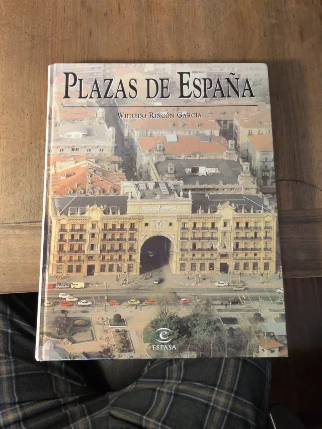 Plazas De Espana