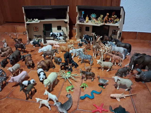 Granja madera con figuras animales Schleich