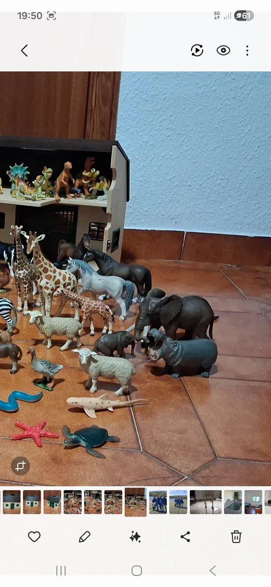 Granja madera con figuras animales Schleich