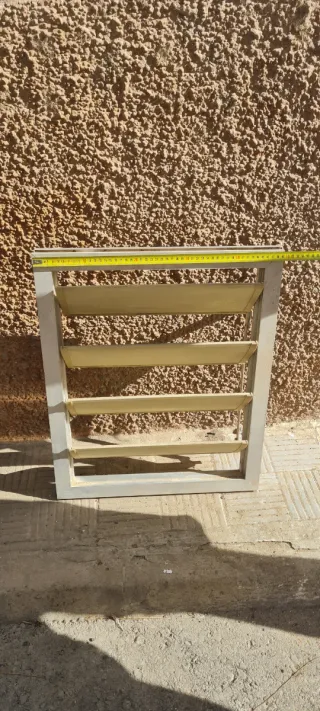 Ventana aluminio y PVC con lamas