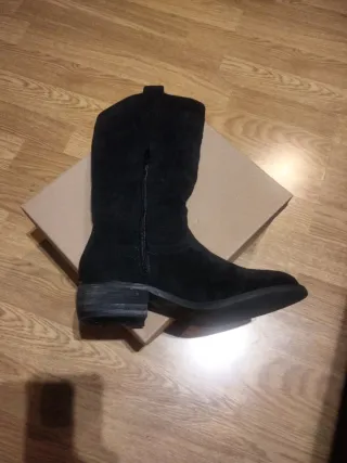 Botas camperas serraje negras talla 36