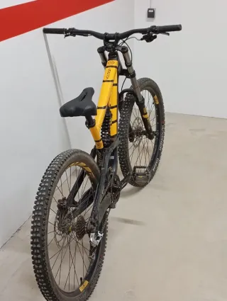 Bici Descenso Scott Voltage