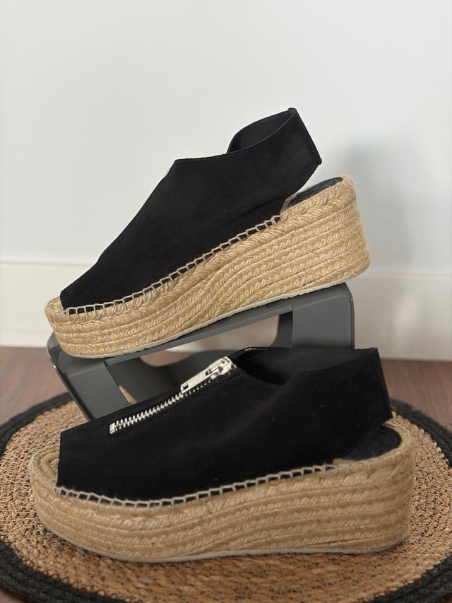 Sandalias Bimba y Lola esparto cremallera