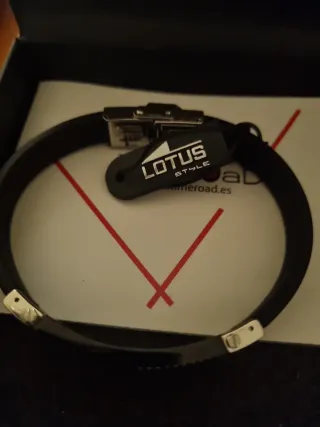 Pulsera Lotus Style Negra y Plateada