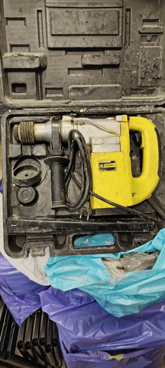 Martillo Eléctrico DRAKO