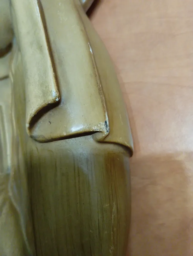 Talla madera Virgen María rezando