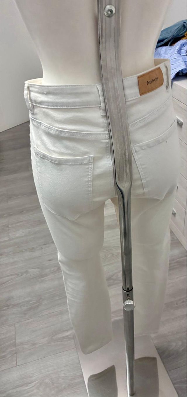 Pantalón vaquero elástico blanco