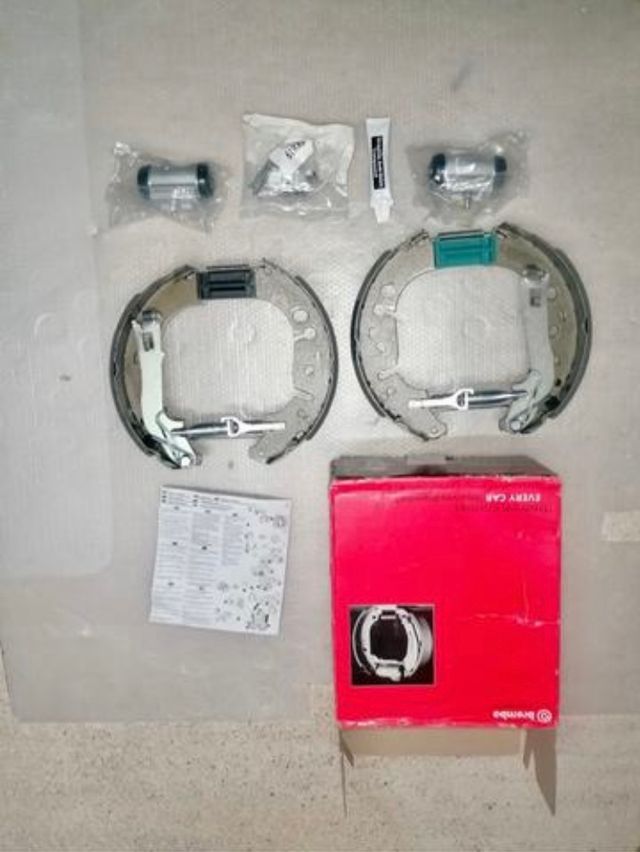 Juego zapatas cilindros y tambores freno