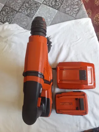 Taladro Hilti TE 6-A22 con 2 baterías