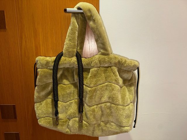 Bolso shopper pelo verde Parfois