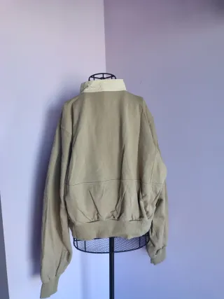 Sudadera Zara cropped botones