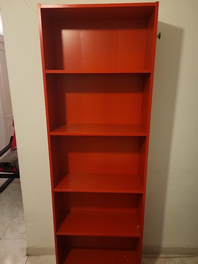 Estantería billy ikea roja de madera