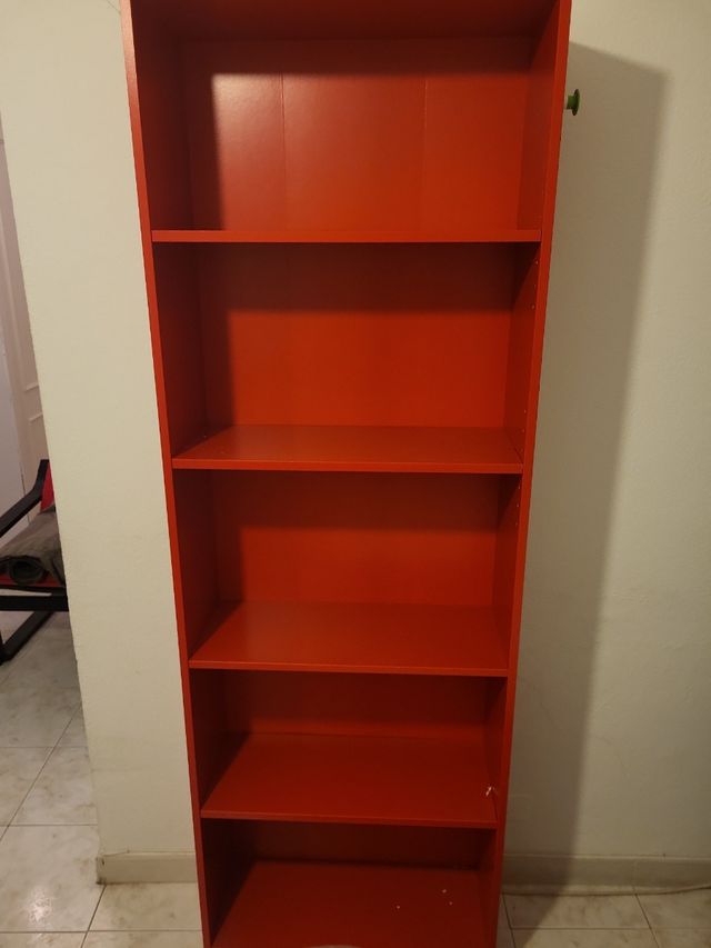 Estantería billy ikea roja de madera