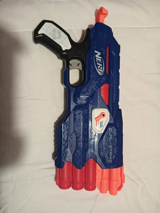 Nerf Dual Strike