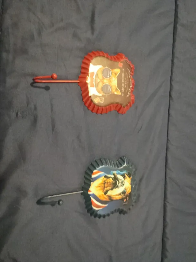 2 Perchas Vintage Gato y Bulldog