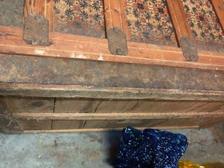 Baúl antiguo decorado