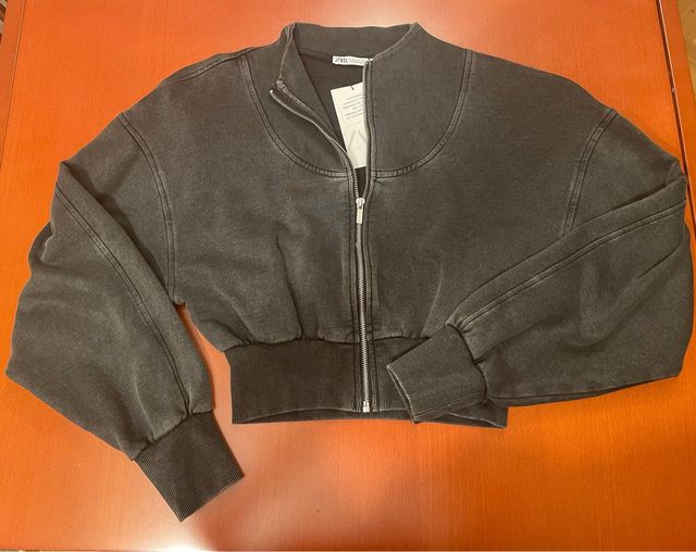 Sudadera Zara cremallera manga ancha gris