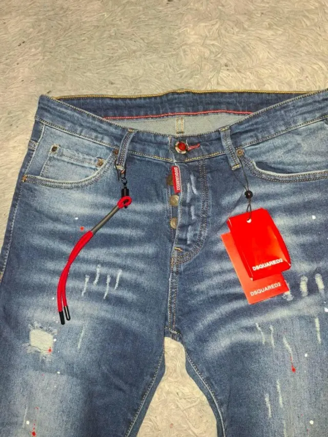 Pantalón DSquared2 Talla 34 sin estrenar.