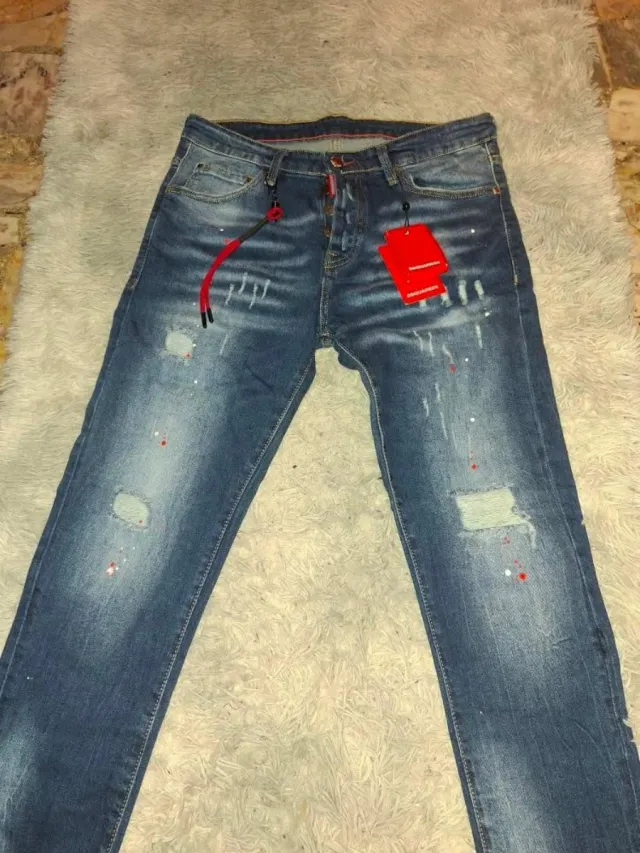 Pantalón DSquared2 Talla 34 sin estrenar.