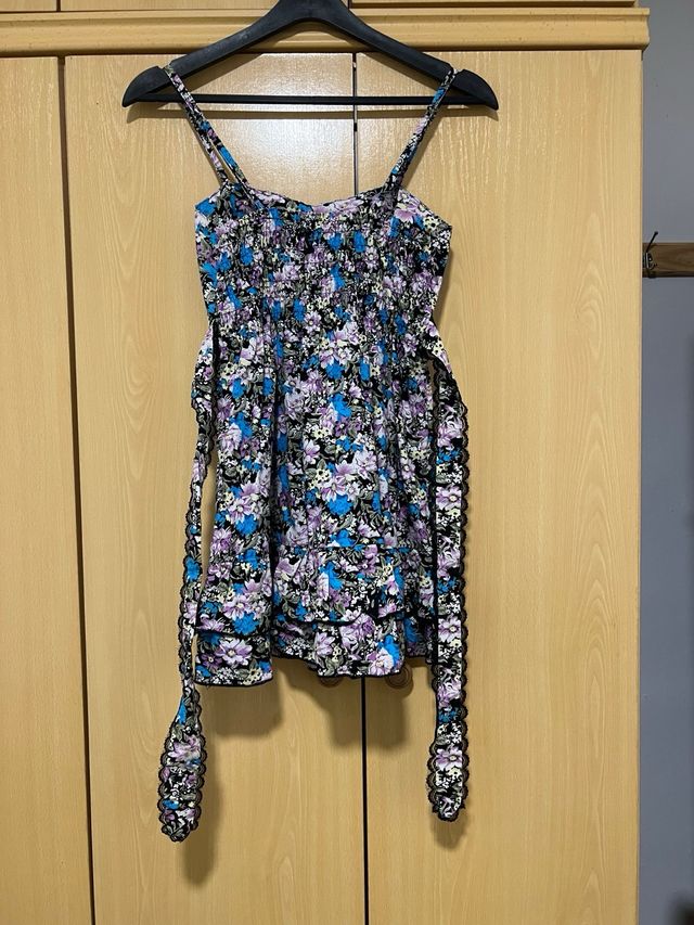 Vestido corto tirantes estampado floral