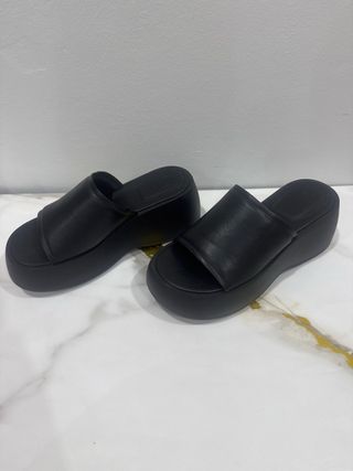 Sandalias negras plataforma, talla 39